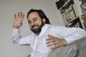 abascal divirtiéndose