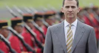 Don Felipe, Majestad, el «valor se le supone». Así que, a tirar para adelante, sin titubeos, sin temores… Proponga al Congreso a un «cirujano de hierro» para que presida el gobierno de España y evite que Pedro Sanchez vuelva ser presidente.